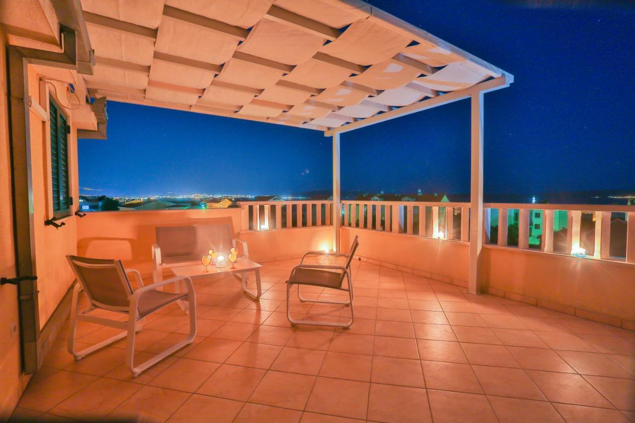 Apartments Maris Kaštela Екстериор снимка