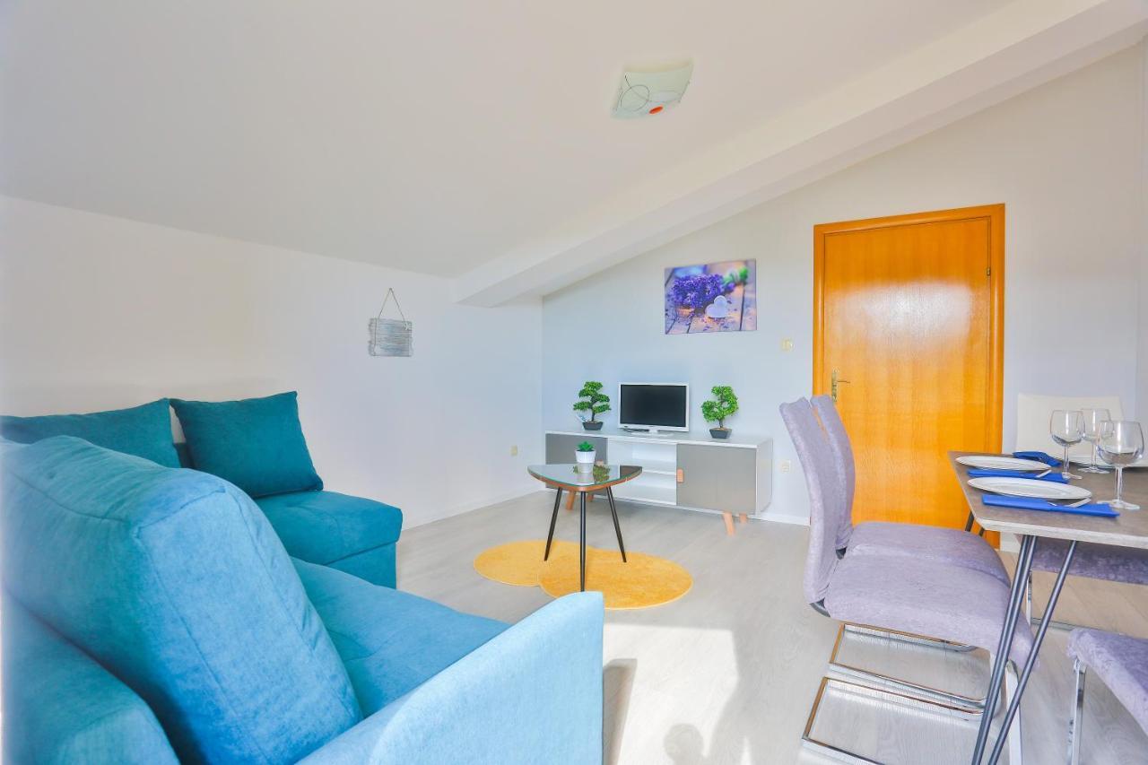 Apartments Maris Kaštela Екстериор снимка