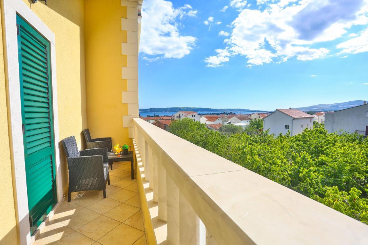 Apartments Maris Kaštela Екстериор снимка