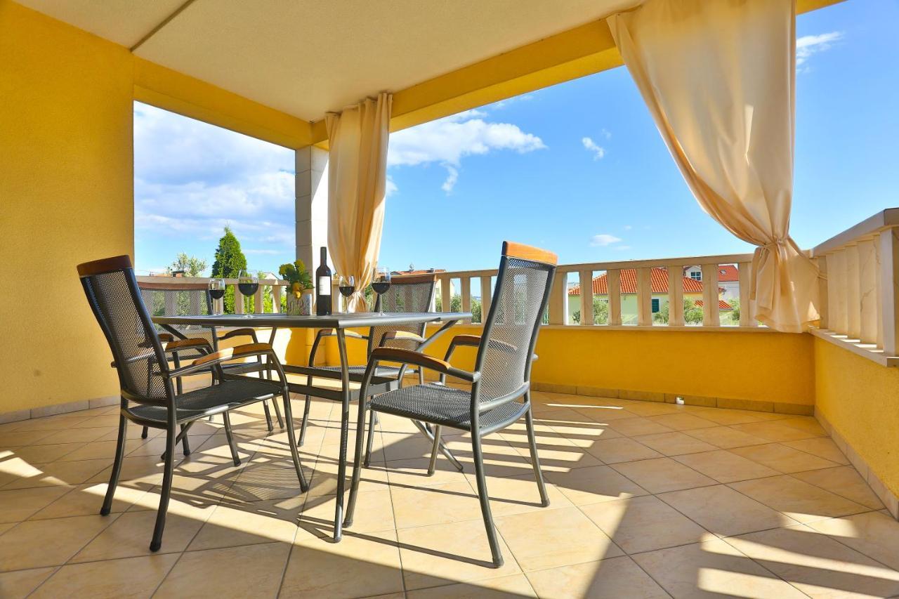 Apartments Maris Kaštela Екстериор снимка