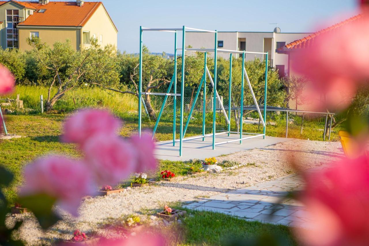 Apartments Maris Kaštela Екстериор снимка