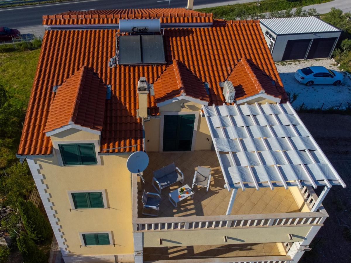 Apartments Maris Kaštela Екстериор снимка