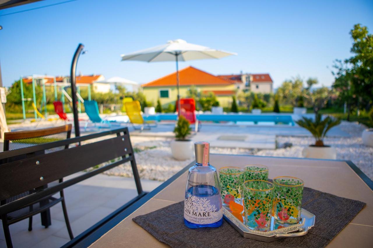 Apartments Maris Kaštela Екстериор снимка