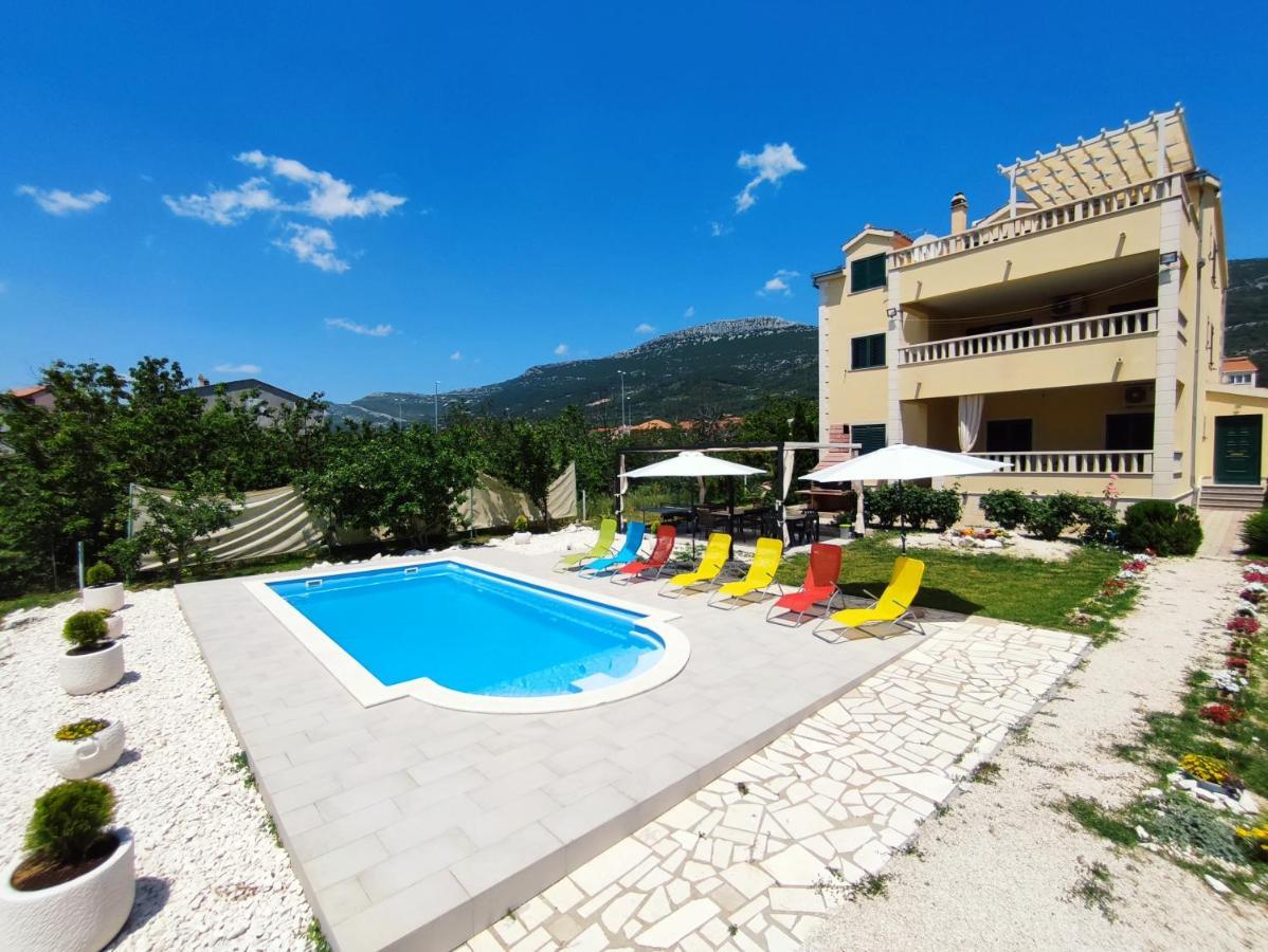 Apartments Maris Kaštela Екстериор снимка